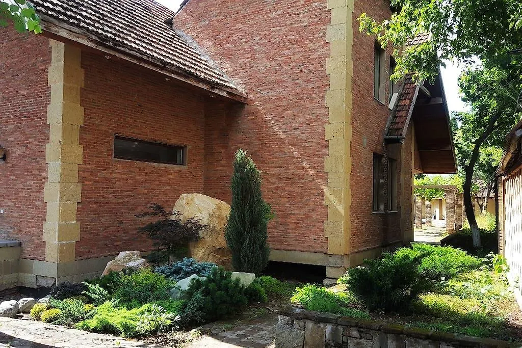 Willa Rare House With Garden Tbilisi