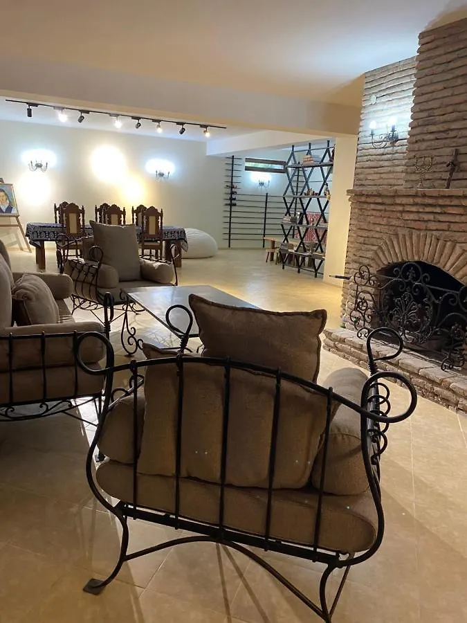 Villa Rare House With Garden Tbilisi
